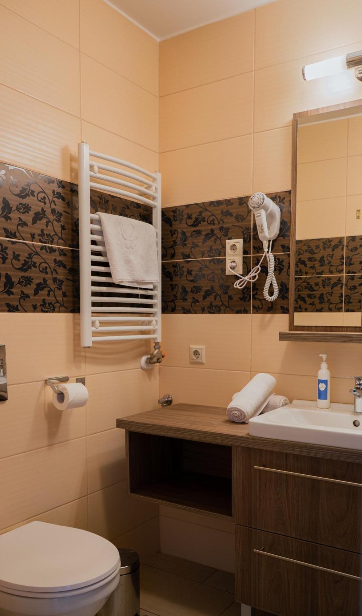 Zafir Apartman Sárvár Εξωτερικό φωτογραφία